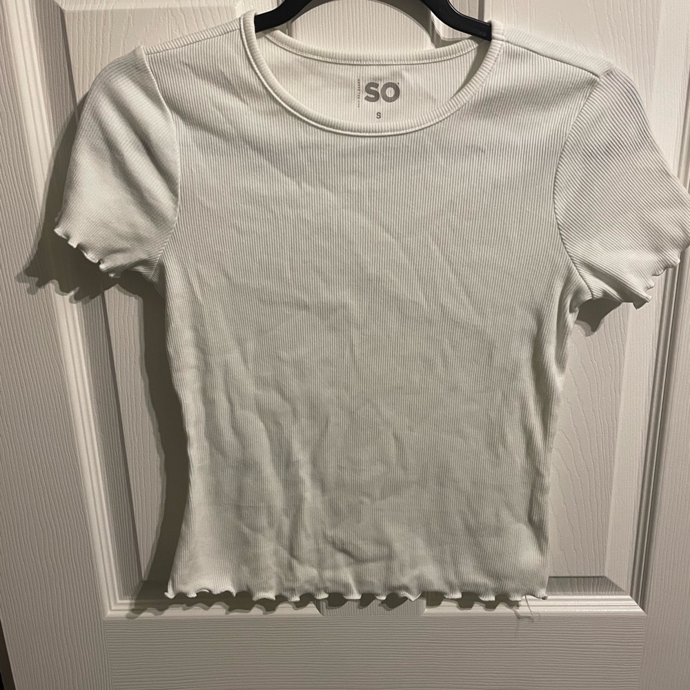 SO White Ribbed Short-Sleeve Tee with Lettuce Hem